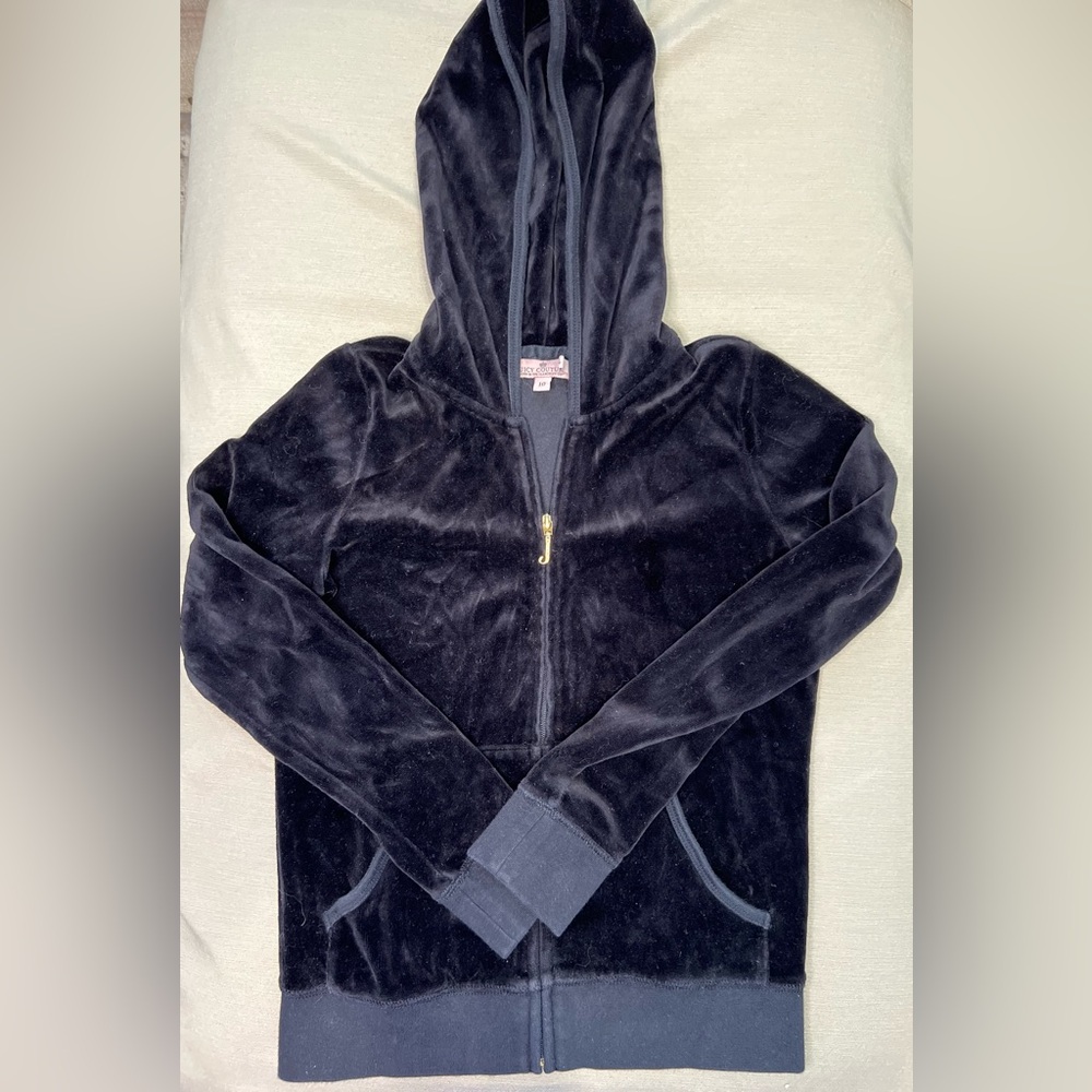 Juicy Couture girls velvet hoodie. SIZE 10